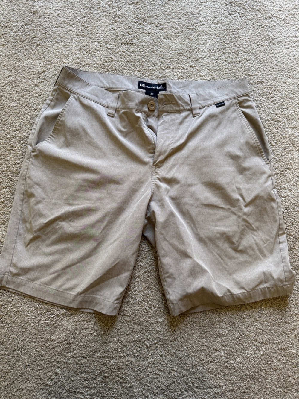 Travis Mathew Men’s Khaki Flat-Front Chino Shorts